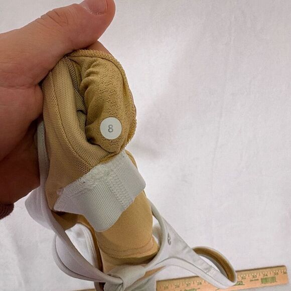 Lululemon White Racerback Tank Top with Built In Sports Bra Size 8 - Picture 10 of 10